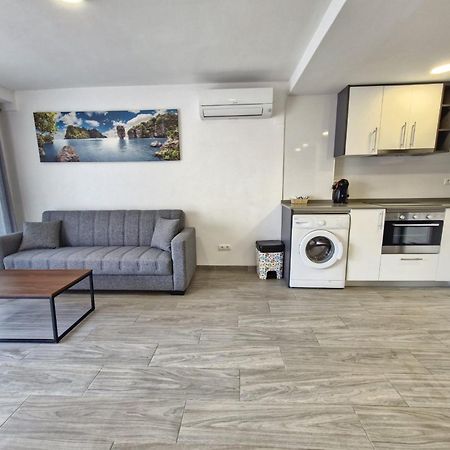 Apartamento Centrico En Салоу Экстерьер фото